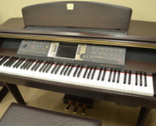 Yamaha CVP-207 digital piano